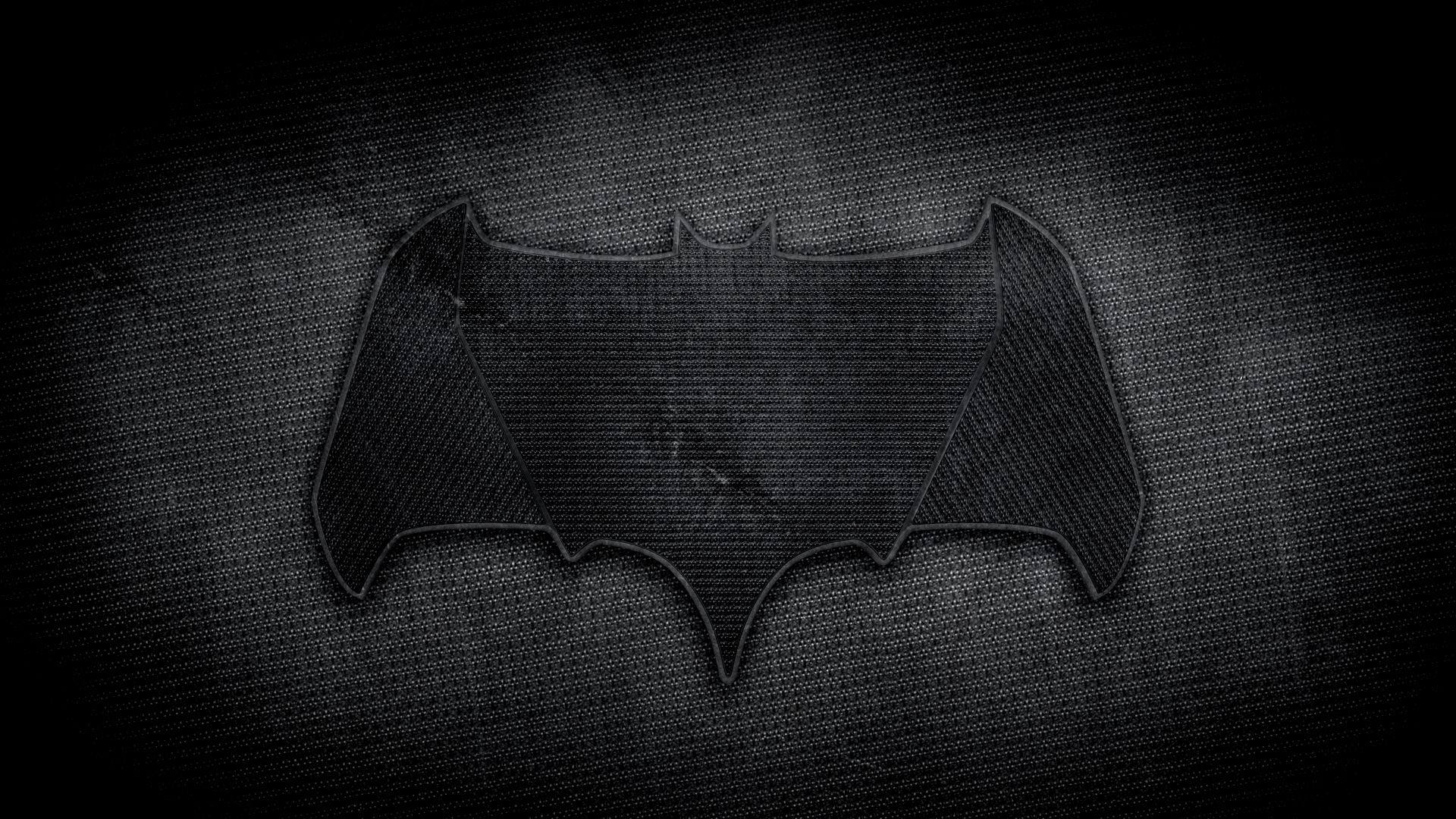 New Bat Logo - Found a nice wallpaper of the new Bat design, thought you guys might