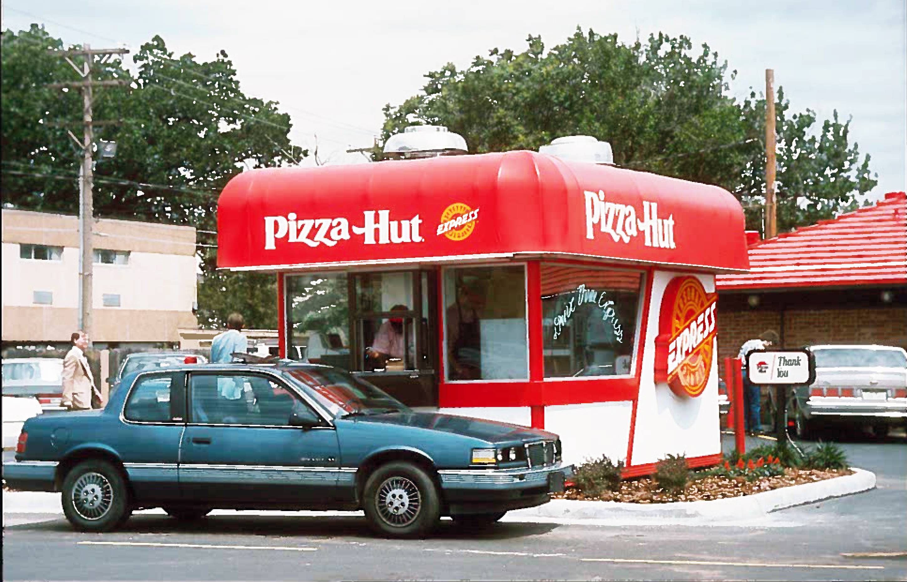 Pizza Hut Old Logo - TBT: The Story of Pizza Hut's Red Roof – Hut Life – Official Pizza ...