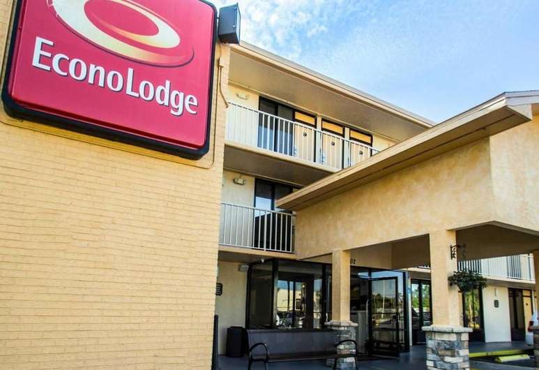 Econo Lodge Logo - Book Econo Lodge International Drive in Orlando | Hotels.com