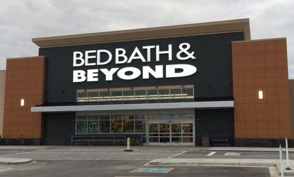 Bed Bath and Beyond Logo - Bed Bath & Beyond Lethbridge, AB. Bedding & Bath Products, Cookware