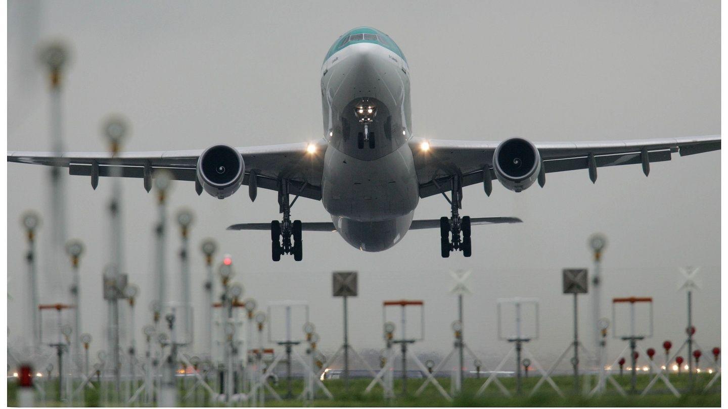 Irish Airline Dublin Logo - New Aer Lingus route will compete with US airline