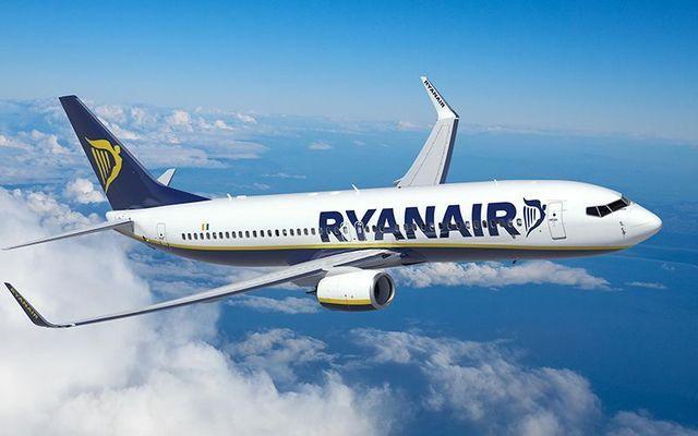 Irish Airline Dublin Logo - 20 drunk Irish force Ryanair flight to divert to Paris ...