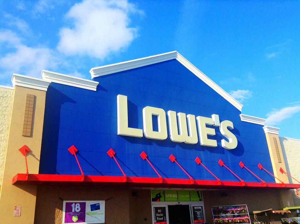 Lowe's Logo - Lowe's Home Improvement Center. Lowes Store Lowe's Logo, L… | Flickr