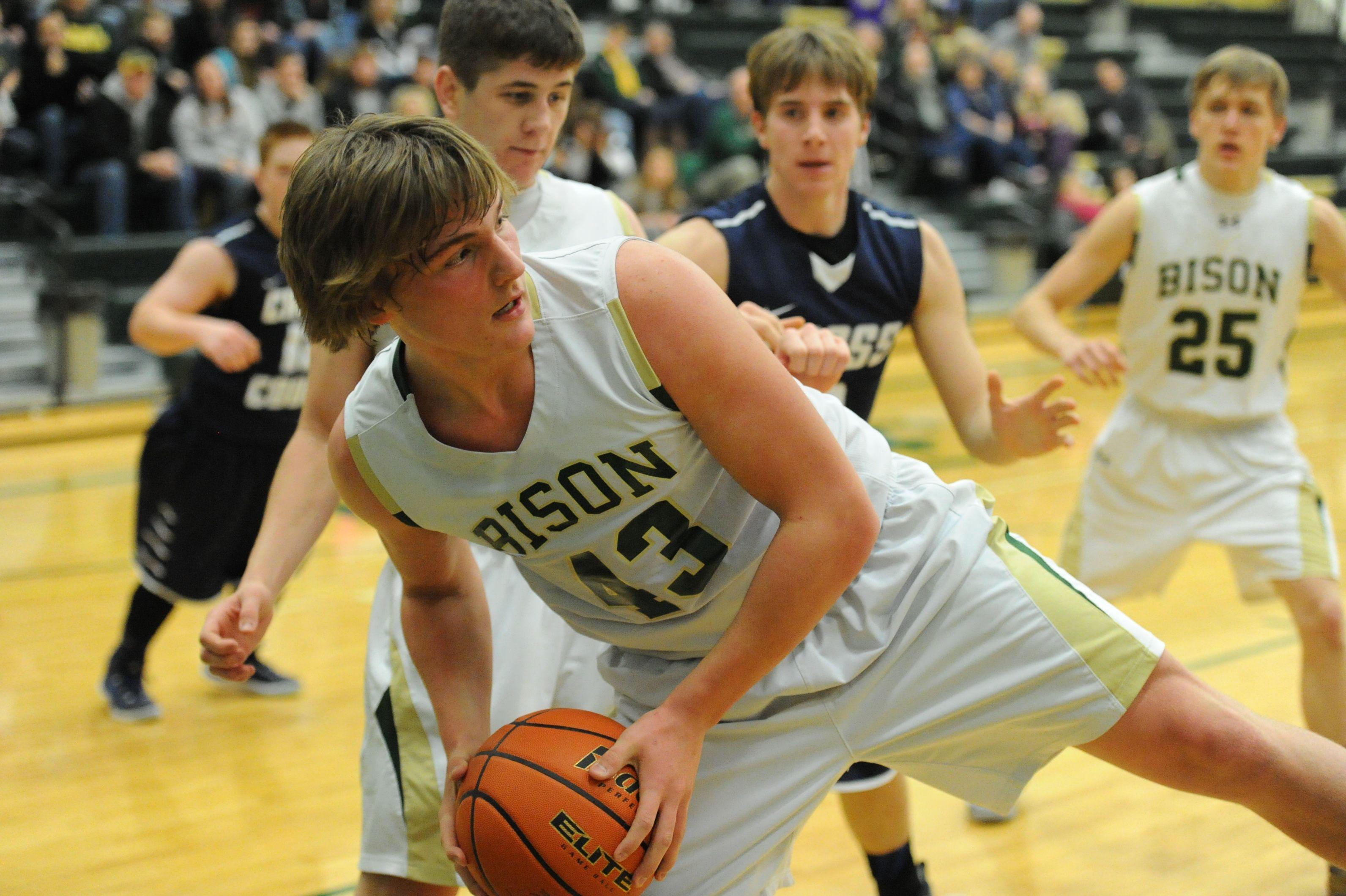 Central City Bison Logo - The Republican Nonpareil | Bison boys split at Sidney tournament