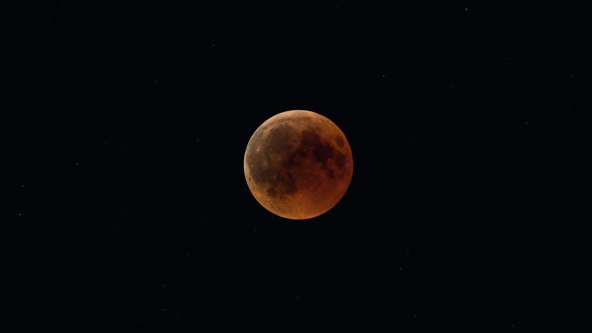 Popular Blue Partial Moons in a Circle Logo - Lunar eclipse 2019: how to watch this “supermoon” turn blood-red ...