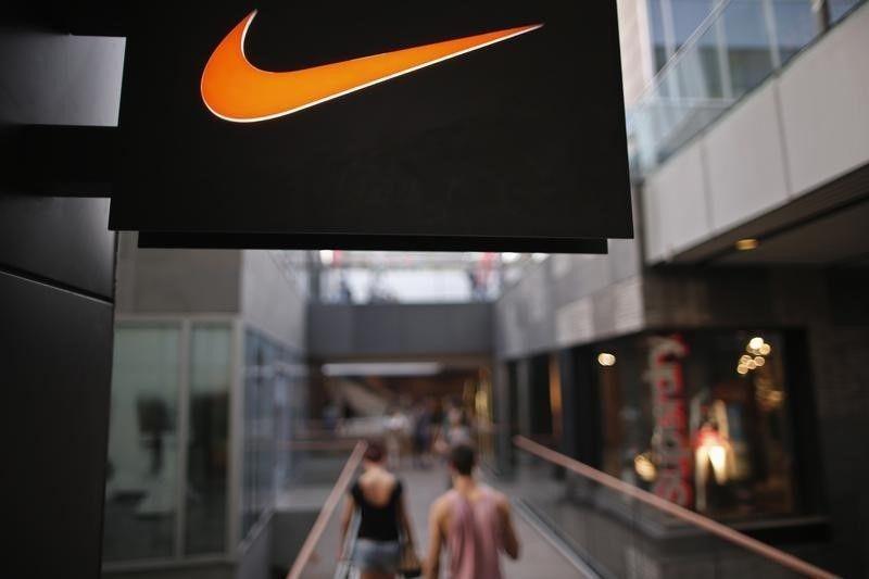 Nike Strong Logo - Soccer fever helps Nike score strong sales in North America, Europe