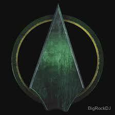 Green Arrow Logo - Justice League: Gifts & Merchandise | Canvas ideas | Green arrow ...