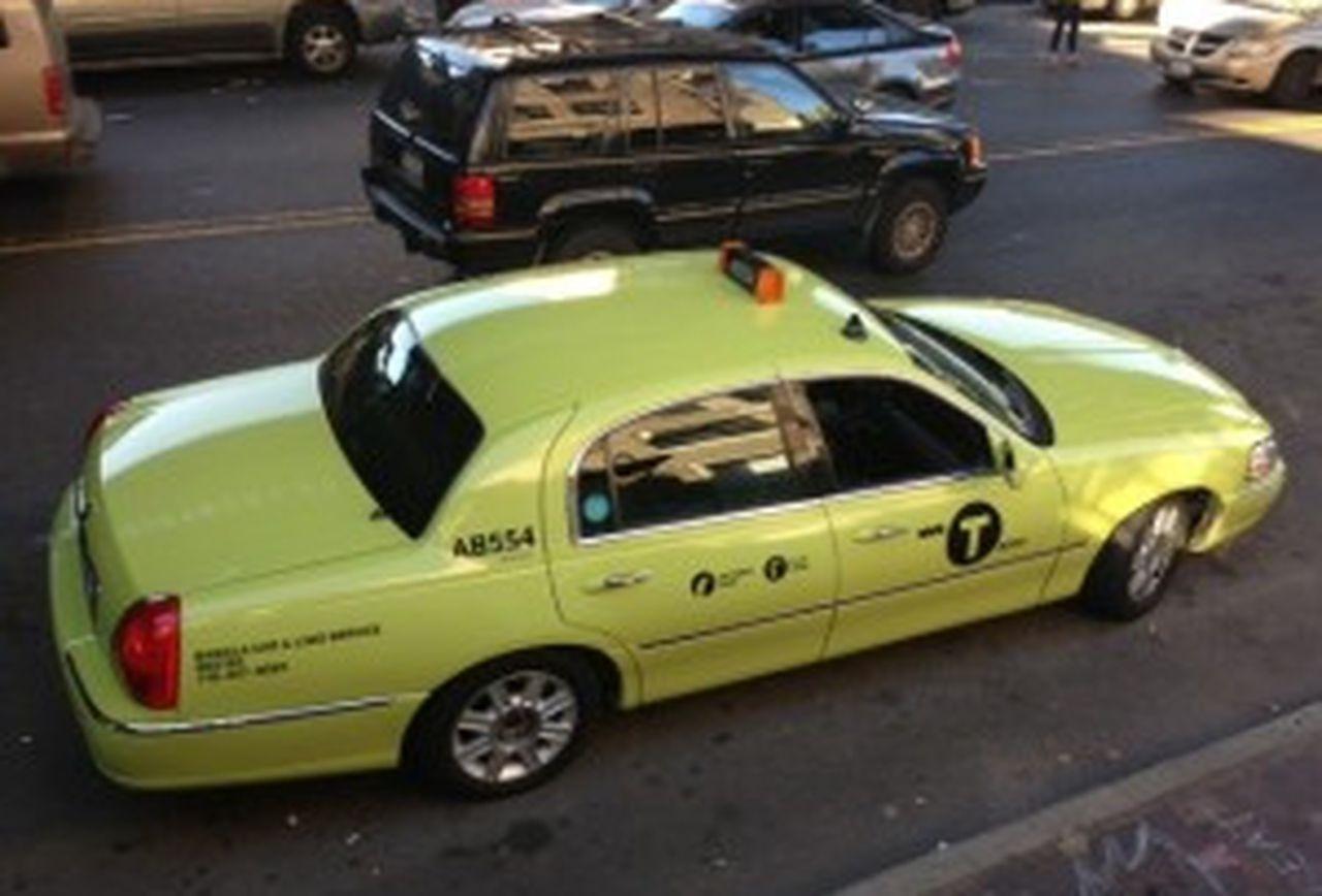 Green and Yellow Car Logo - NYC's New Green Taxis: What You Should Know