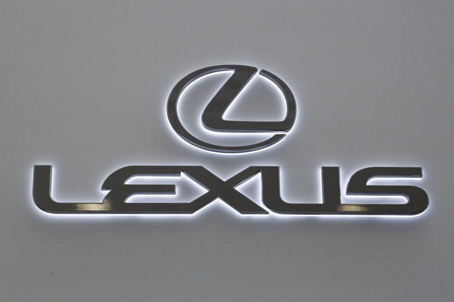Luxury Q Logo - Lexus says luxury hybrids now a top seller - CSMonitor.com