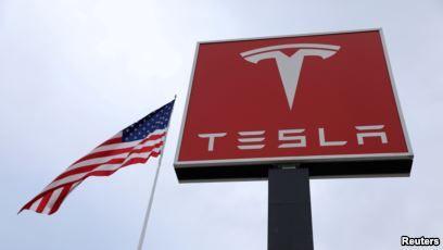 Tesla Business Logo - Tesla to Enter Trucking Business With New Electric Semi