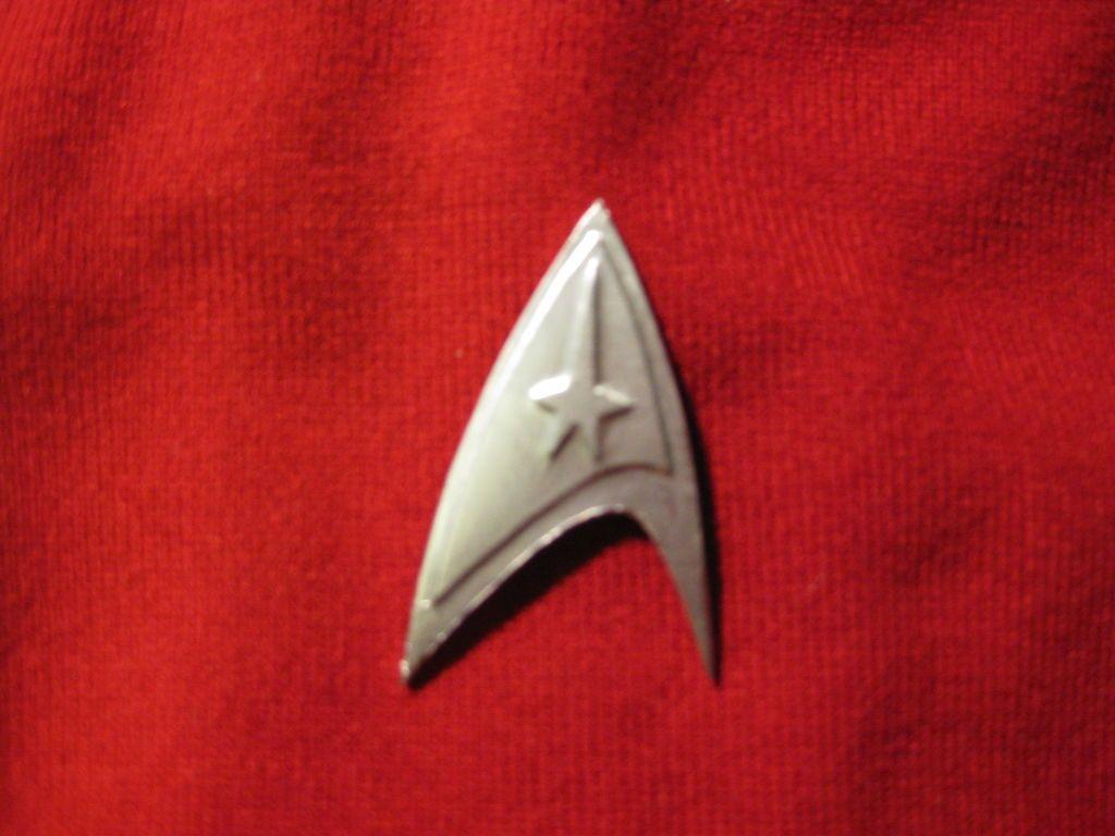 Red Star Trek Logo - Star Trek Command Badge: 6 Steps (with Pictures)