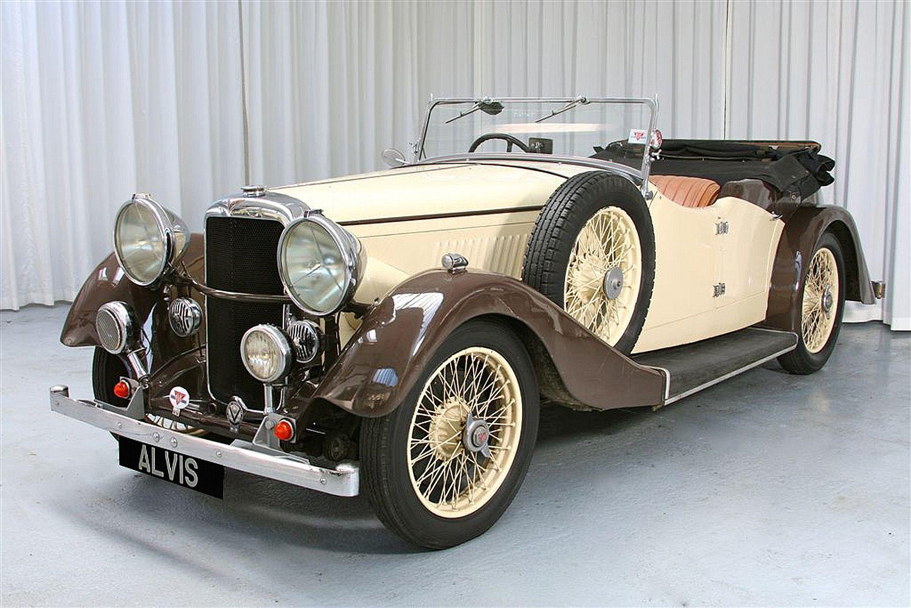 Silver Car with Red Triangle Logo - 1935-silver-eagle-tourer-by-cross-ellis - Red Triangle - Alvis Parts ...