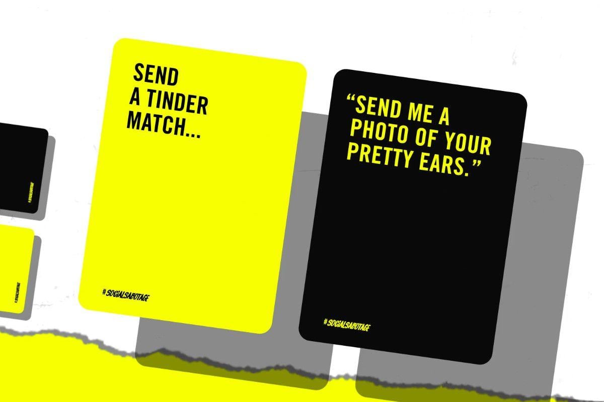 Social Media Game Logo - BuzzFeed's new social media card game is an easy way to harass ...