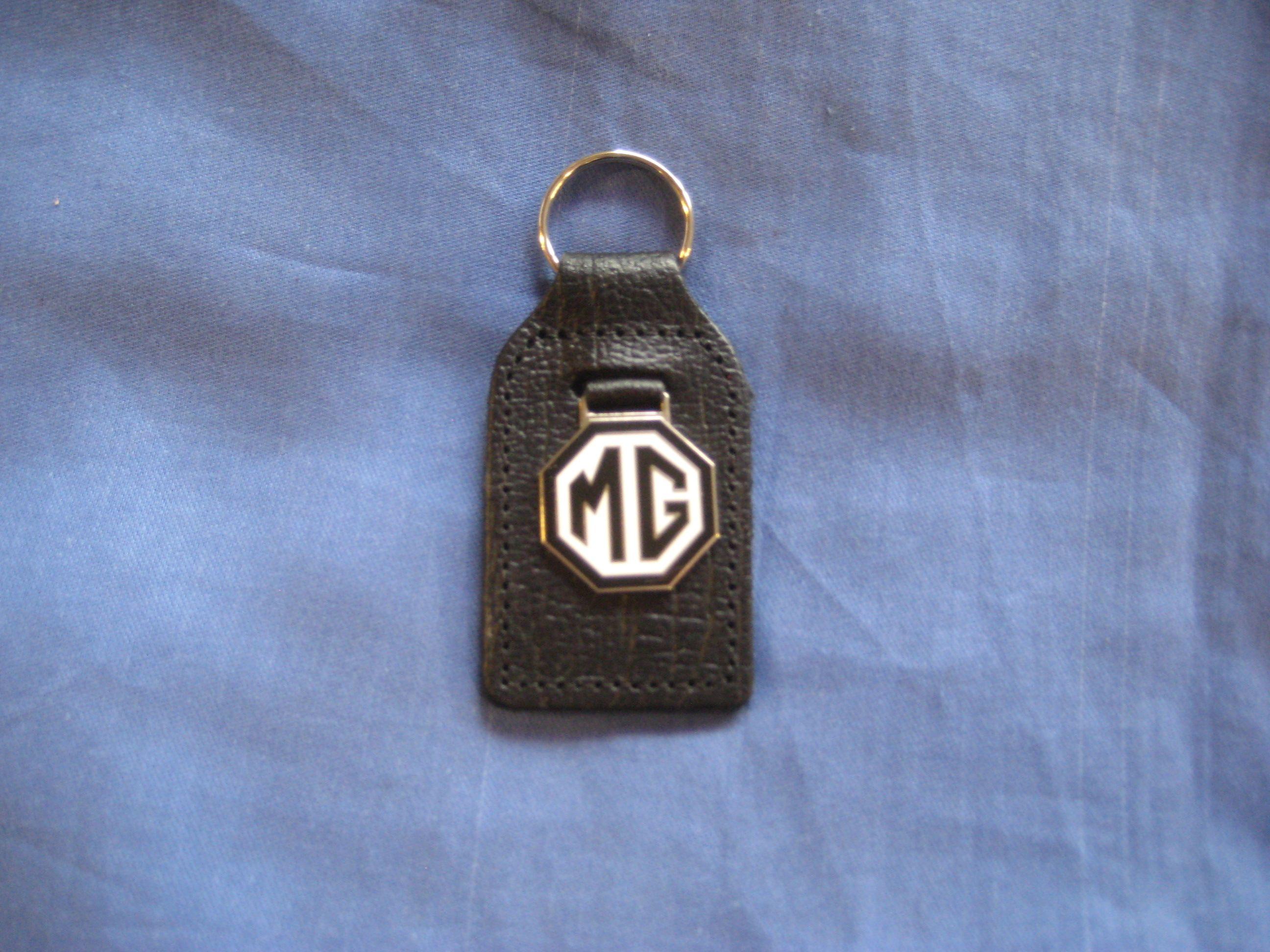 FOB Cross Logo - MGB & MIDGET BLACK LEATHER KEY FOB WITH BLACK & WHITE MG OCTAGON