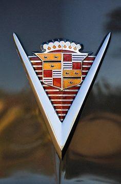 Vintage Cadillac Logo - Cadillac Logos