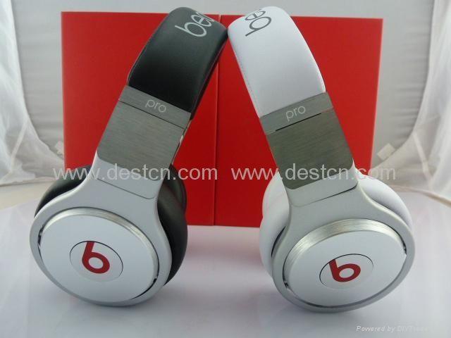 Red Beats Logo - New Hot Beats Pro Beats by Dr Dre Silver Pro headphones with Beats ...