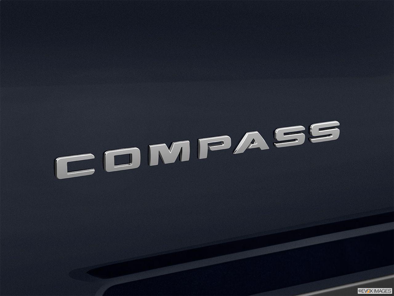Jeep Compass Logo - 2015 Jeep Compass FWD 4 Door Altitude Edition - Front angle view ...