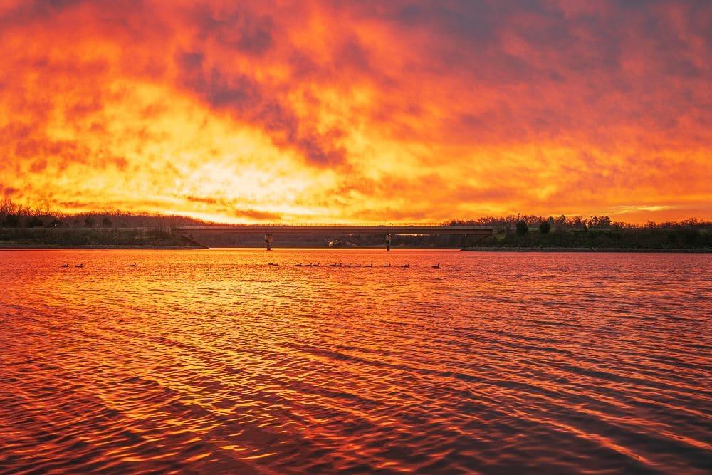 Sunrise Yellow and Red Logo - Photos: Beautiful sunrise kicks off wintry week in Washington