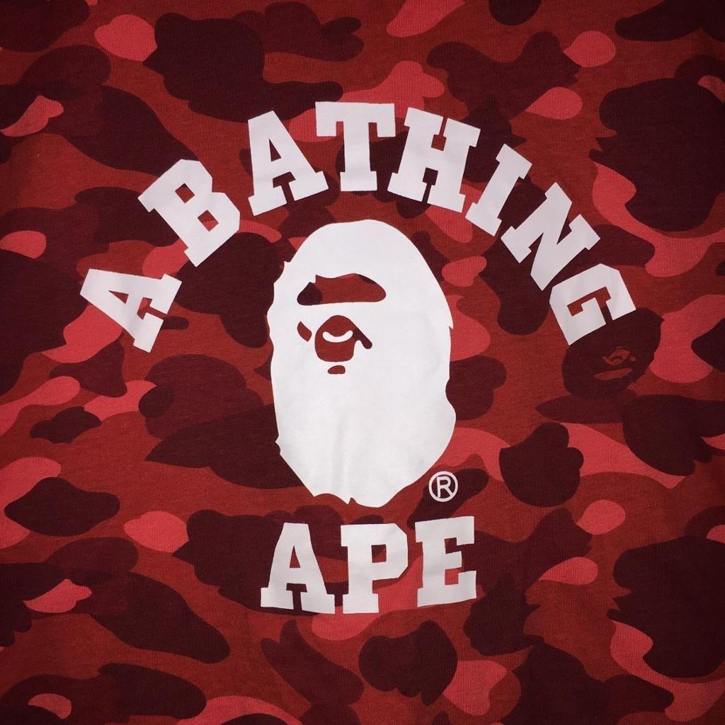 Red BAPE Ape Logo - A Bathing Ape - Red Bape Camo T-Shirt Tee - Size Large