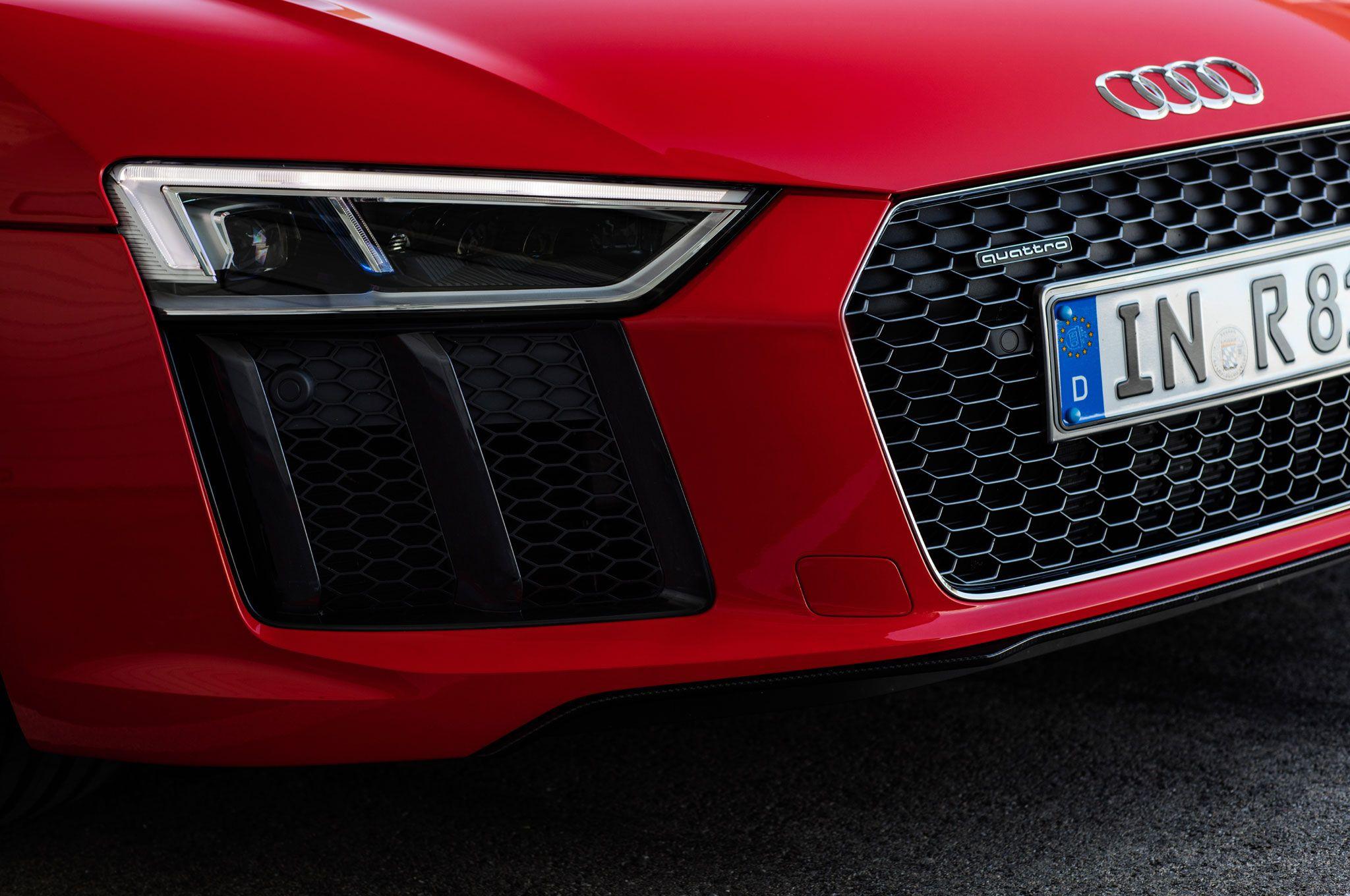 Audi R8 Headlight Logo - 2017 Audi R8 Reviews and Rating | Motor Trend Canada