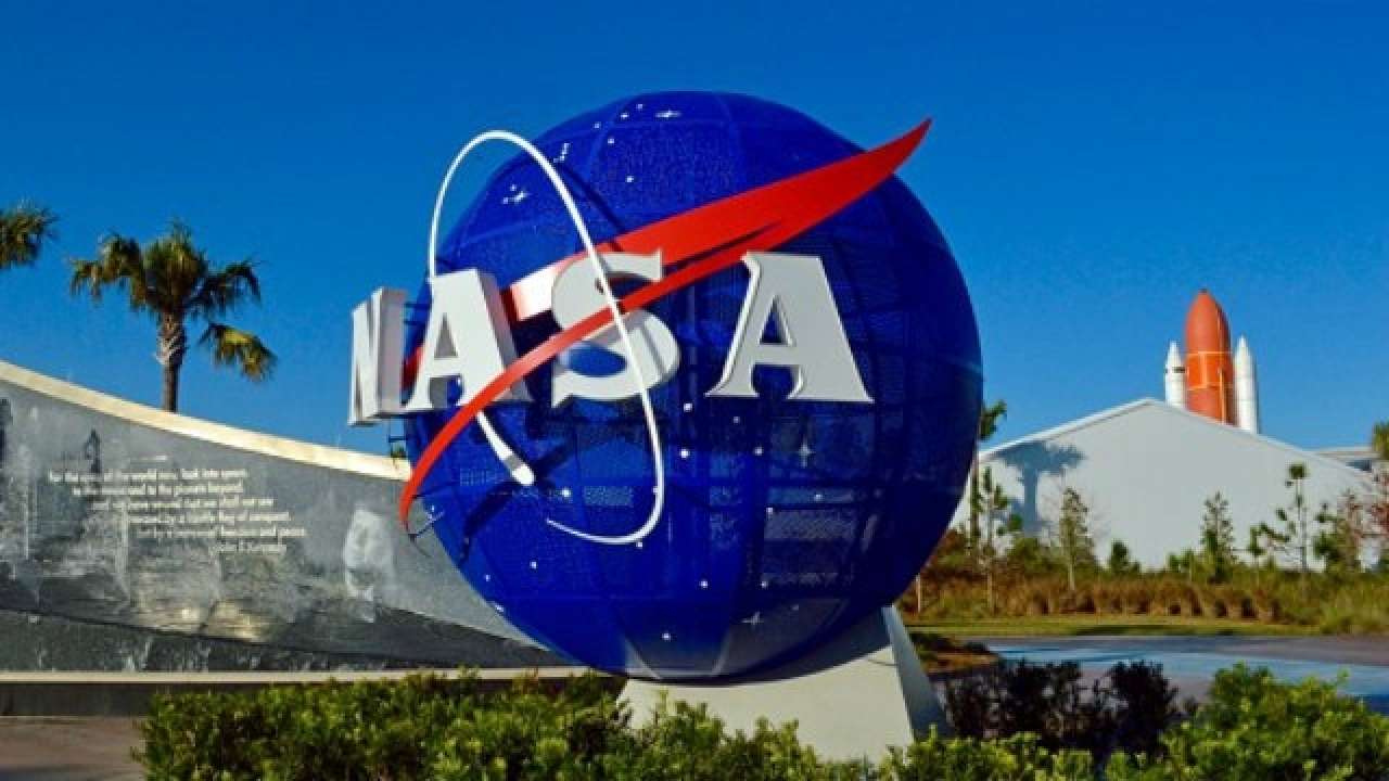 Rare NASA Logo - Rare NASA pics to go up for auction, likely to fetch $ 9000 each