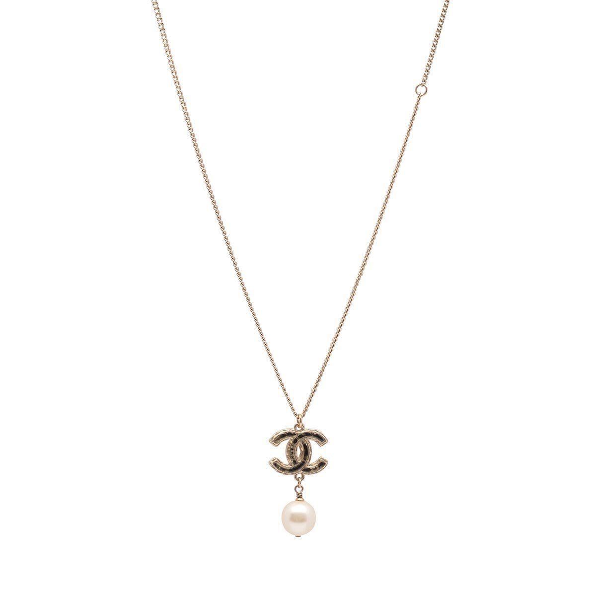 Chanel CC Logo - Chanel Gold CC Logo & Pearl Drop Necklace