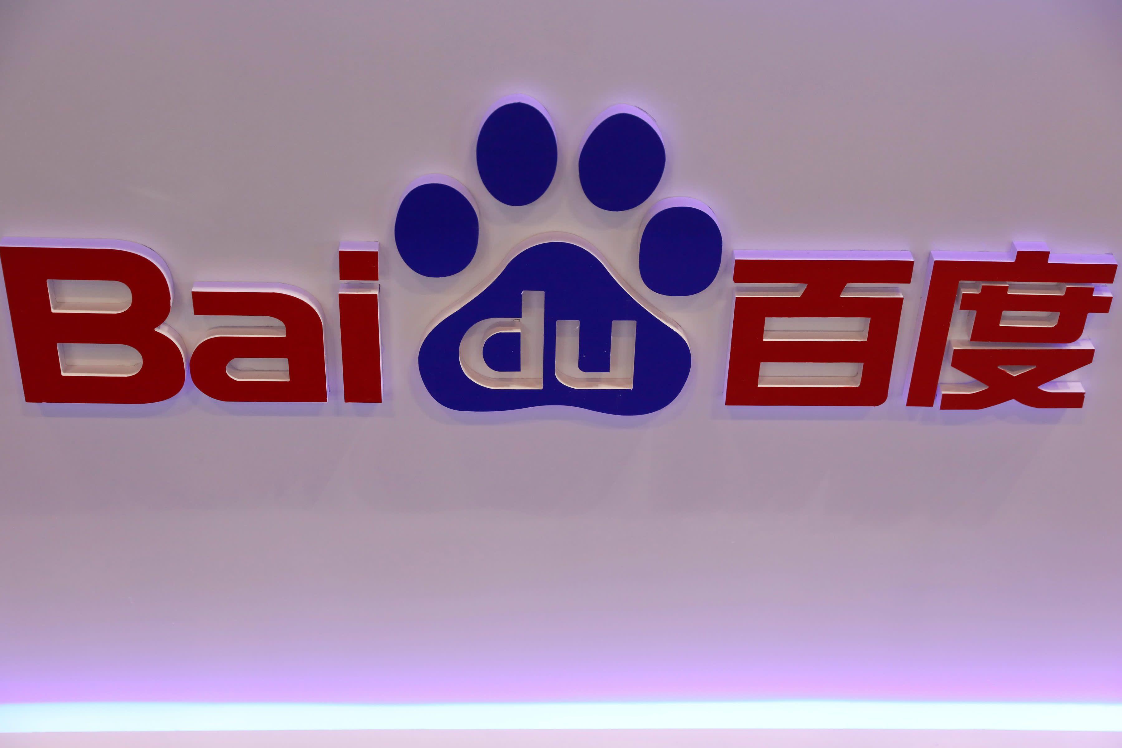 Baidu Paw Logo - Baidu ad sales hit by gaming crackdown and trade war - Nikkei Asian ...