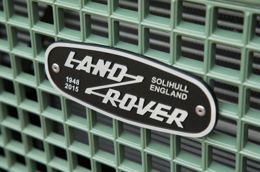 Land Rover Automotive Logo - The last ever Land Rover Defender: full gallery and specifications ...