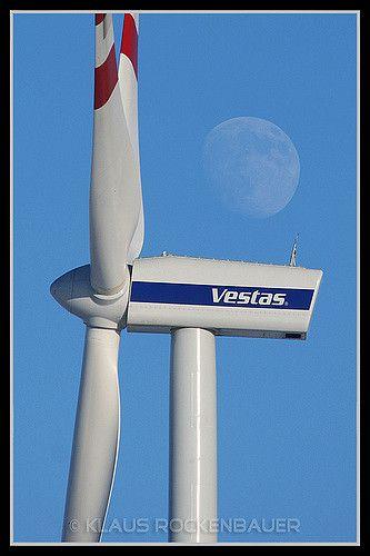 Vestas Logo - The new Vestas Logo, shown on a V90 in windfarm Kreuzstett… | Flickr