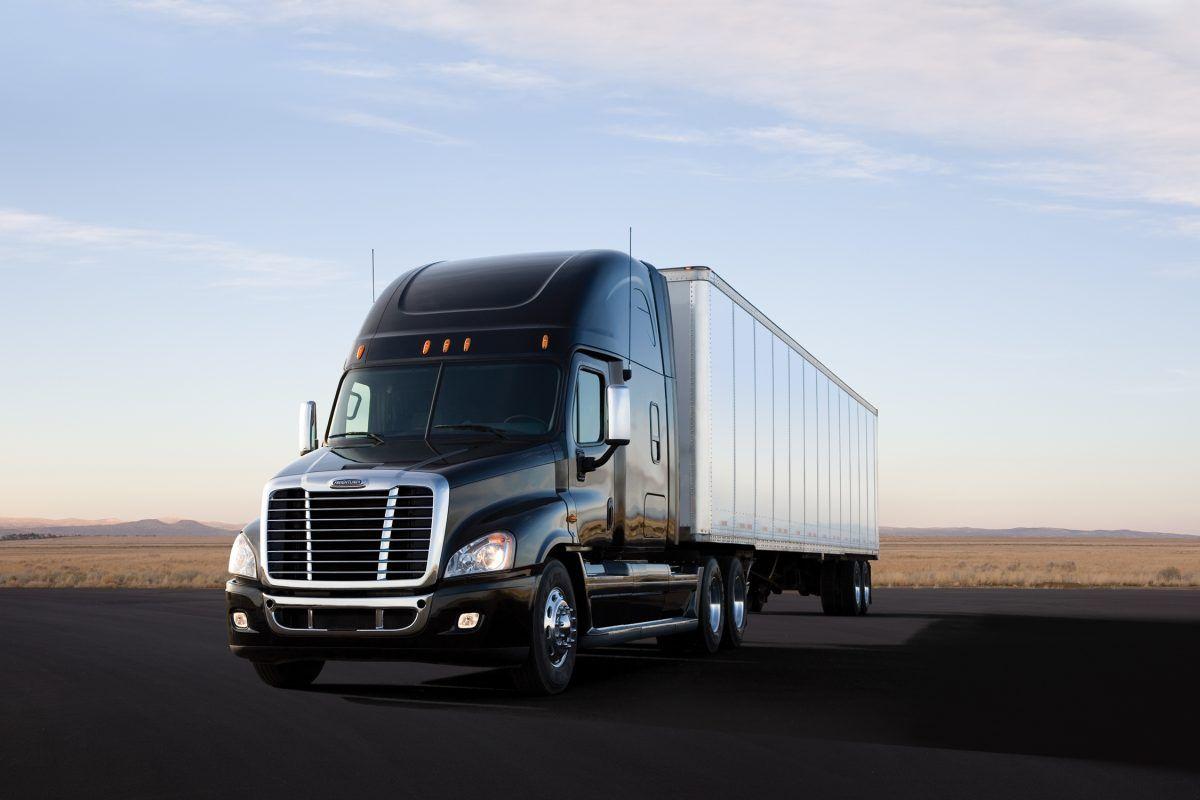Freightliner Western Star Logo - Thousands of Freightliner, Western Star trucks recalled